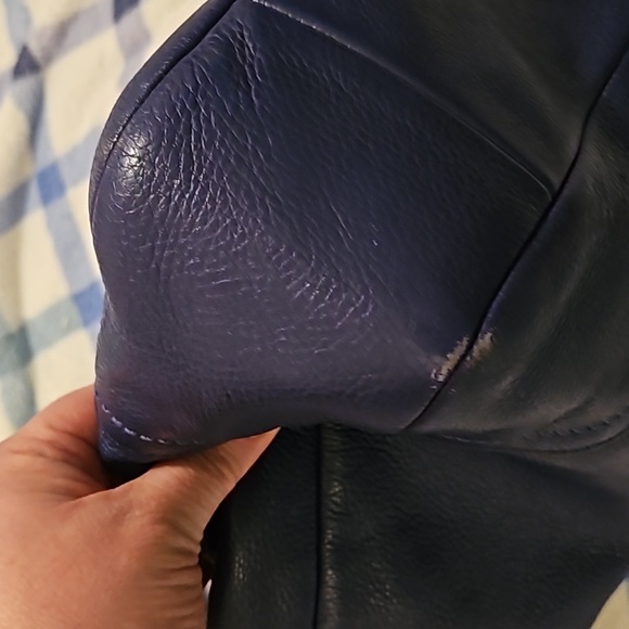 Coach hobo/ crossbody in Navy Blue pebbled leather - Picture 8 of 10